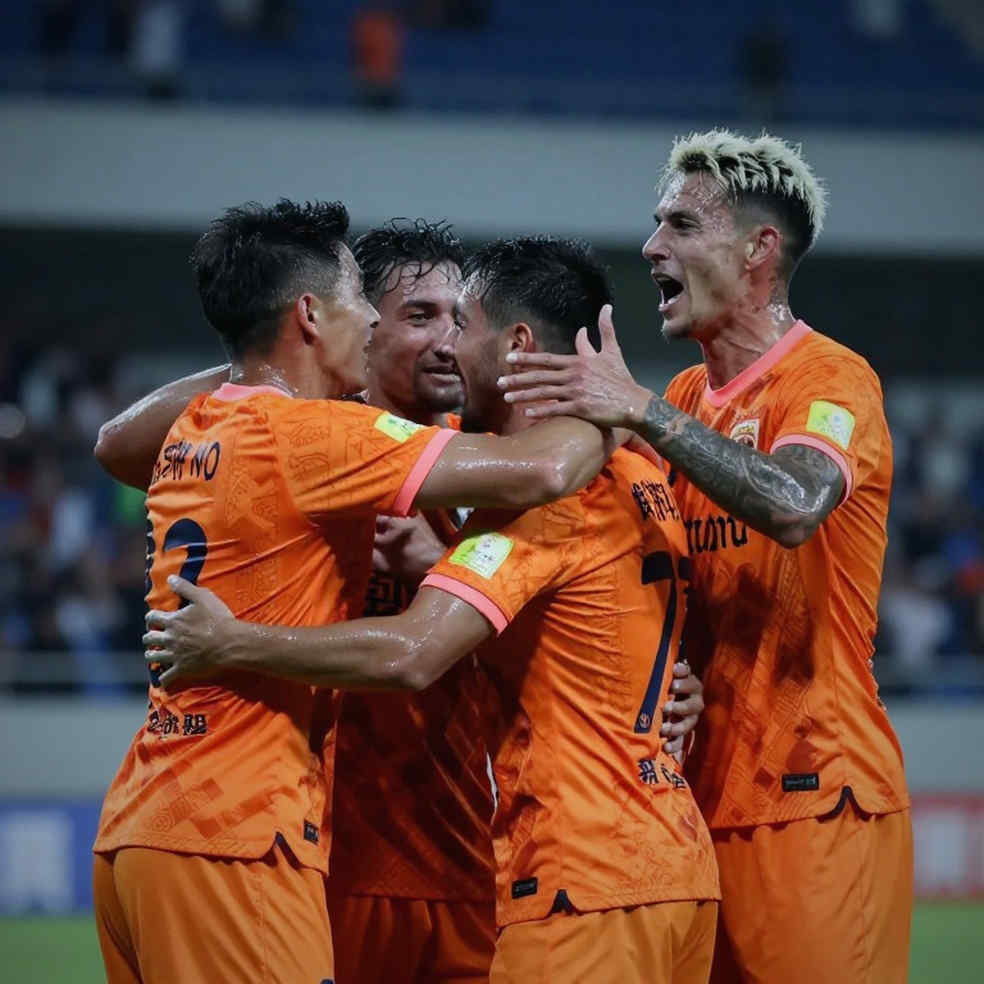 নাল ডেটা ফাঁদ: ট্রান্সফার মার্কেটের অদৃশ্য ফুটবল অর্থনীতি