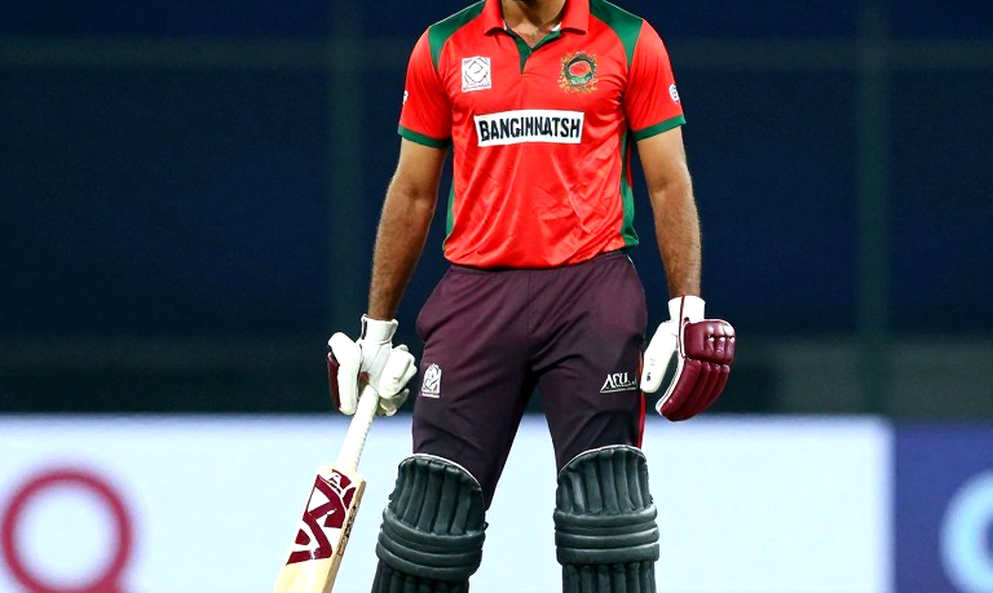 বুমরাহর বোঝা: শাস্ত্রীর পরামর্শে যে হিসাবটা উল্টো দাঁড়িয়ে আছে বুমরাহর বোঝা: শাস্ত্রীর পরামর্শে যে হিসাবটা উল্টো দাঁড়িয়ে আছে
