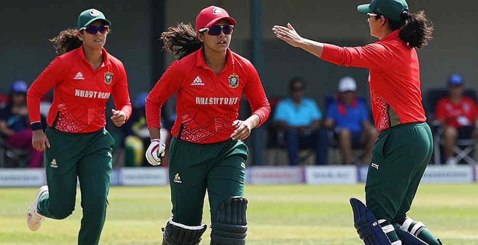 ৫০ (৬২): ডিনুরা কালুপাহানার অ্যাঙ্কর ইনিংস আর এমসিএ হাইলাইট ক্লিপের তথ্যগত সীমা ৫০ (৬২): ডিনুরা কালুপাহানার অ্যাঙ্কর ইনিংস আর এমসিএ হাইলাইট ক্লিপের তথ্যগত সীমা