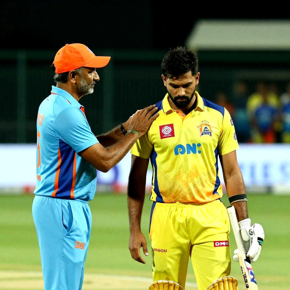 How Cricket's Truth Slips Away on a Pitch of Empty Data