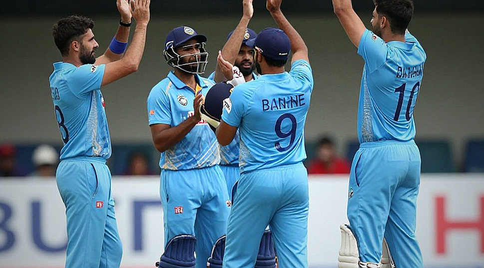 নারী টেস্টের মানচিত্র এখন চেকবুকে লেখা, আর হারমানপ্রিতের উত্তরাধিকার লেখা হচ্ছে প্রশ্নচিহ্নে নারী টেস্টের মানচিত্র এখন চেকবুকে লেখা, আর হারমানপ্রিতের উত্তরাধিকার লেখা হচ্ছে প্রশ্নচিহ্নে