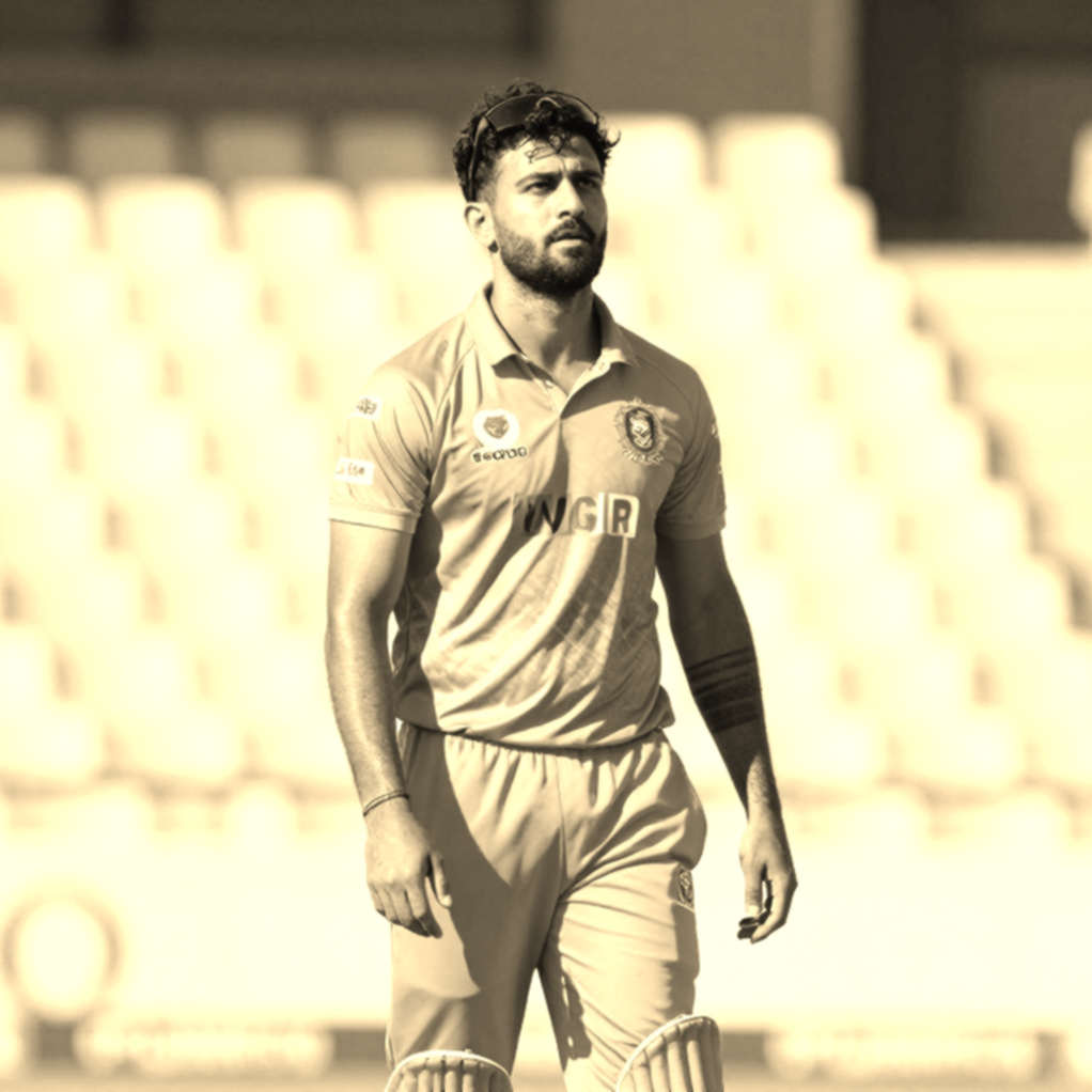 বাইনারি বনাম শরীর: ক্রিকেটের রেফারি-চোখে প্রযুক্তি, শাসন আর শূন্যতার গল্প বাইনারি বনাম শরীর: ক্রিকেটের রেফারি-চোখে প্রযুক্তি, শাসন আর শূন্যতার গল্প