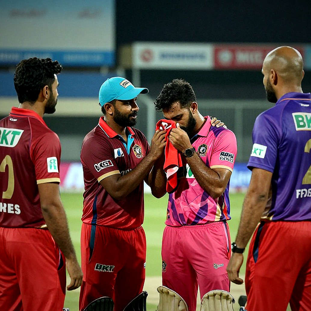 নেট থেকে বেরিয়ে যাওয়া একটা সেশন: মিরপুর টেস্টের আগে বাংলাদেশের অসম্পূর্ণ তথ্যচিত্র নেট থেকে বেরিয়ে যাওয়া একটা সেশন: মিরপুর টেস্টের আগে বাংলাদেশের অসম্পূর্ণ তথ্যচিত্র