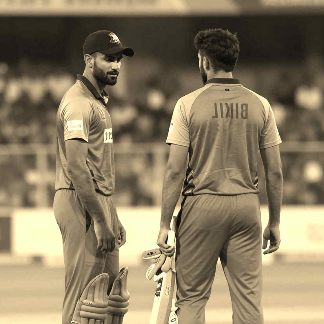 ১৫ থেকে ১৬ — মুরশিদা খাতুনের নির্বাচন রহস্য, আর স্কোরবোর্ড যে ভাষা পড়তে পারে না