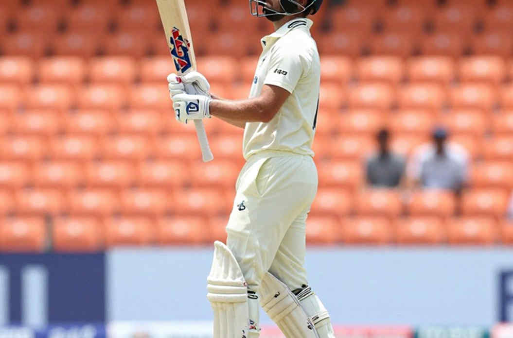 Renshaw's 190: The Archaeology of an Innings, Control, and an Unfinished Ledger in Durban Renshaw's 190: The Archaeology of an Innings, Control, and an Unfinished Ledger in Durban