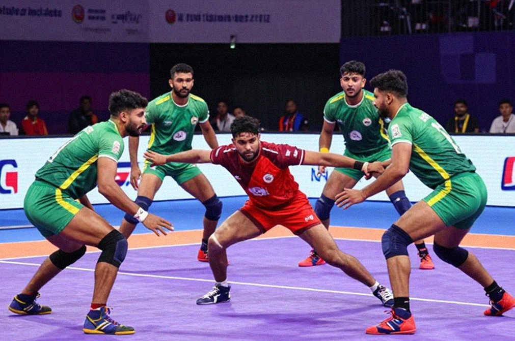 আহমেদাবাদের নতুন মাদুরে ভারতের দ্বিতীয় সারি: 'সেরা দল' শিরোনাম আর আসল দলের ফারাক আহমেদাবাদের নতুন মাদুরে ভারতের দ্বিতীয় সারি: 'সেরা দল' শিরোনাম আর আসল দলের ফারাক