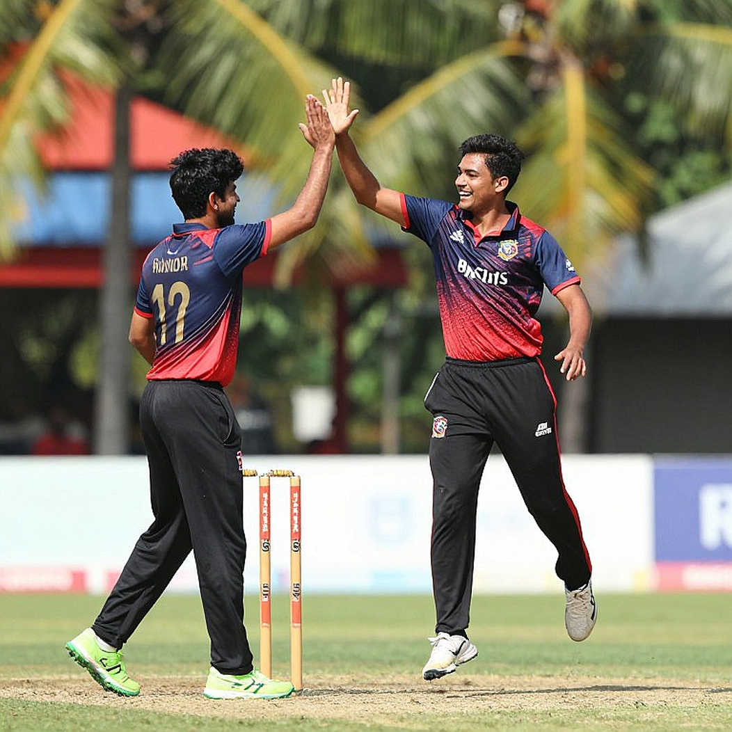 Cricket on the Blockchain Ledger: An Audit of Fees, Injuries and Fan Tokens Cricket on the Blockchain Ledger: An Audit of Fees, Injuries and Fan Tokens